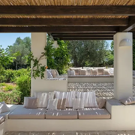 Splendid House With Pool سبليت